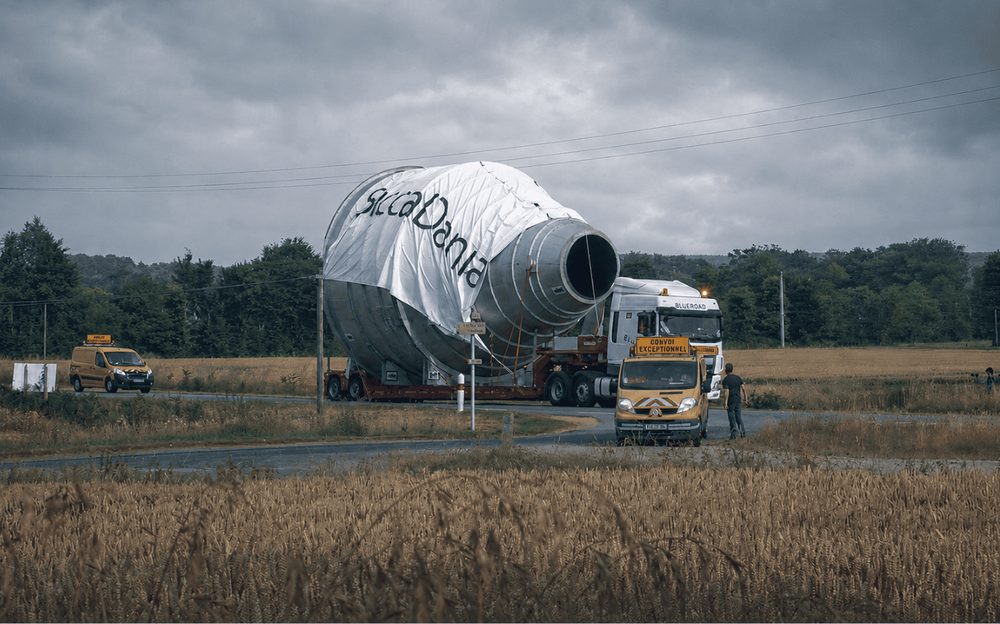 Industrial equipment transport